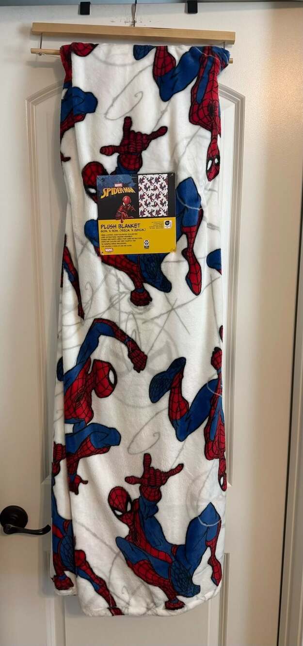 Marvel Spider-Man Plush Blanket 60 in x 90 in